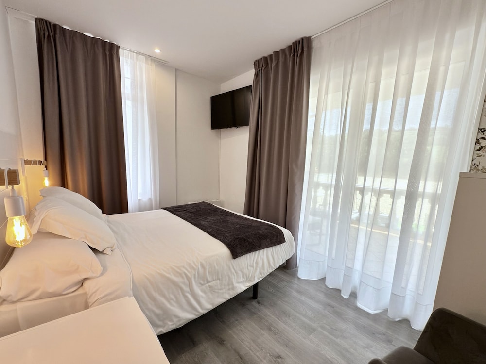 Superior Double Room, Terrace (con vistas al mar) - Photo 6