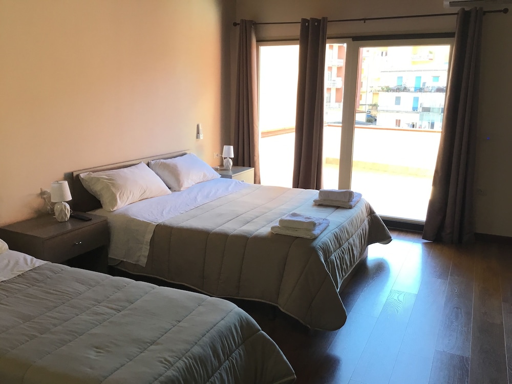 Deluxe Triple Room, Terrace