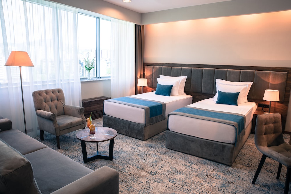 Deluxe Double or Twin Room, 1 Bedroom - Photo 1