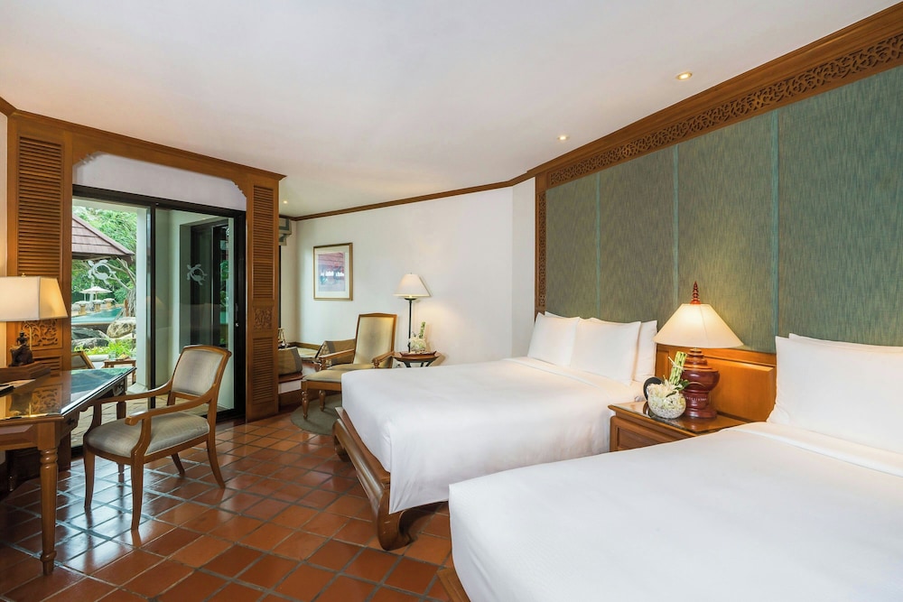 Room, 2 Double Beds, Pool View (Ground Floor, Pool Access) - Photo 11