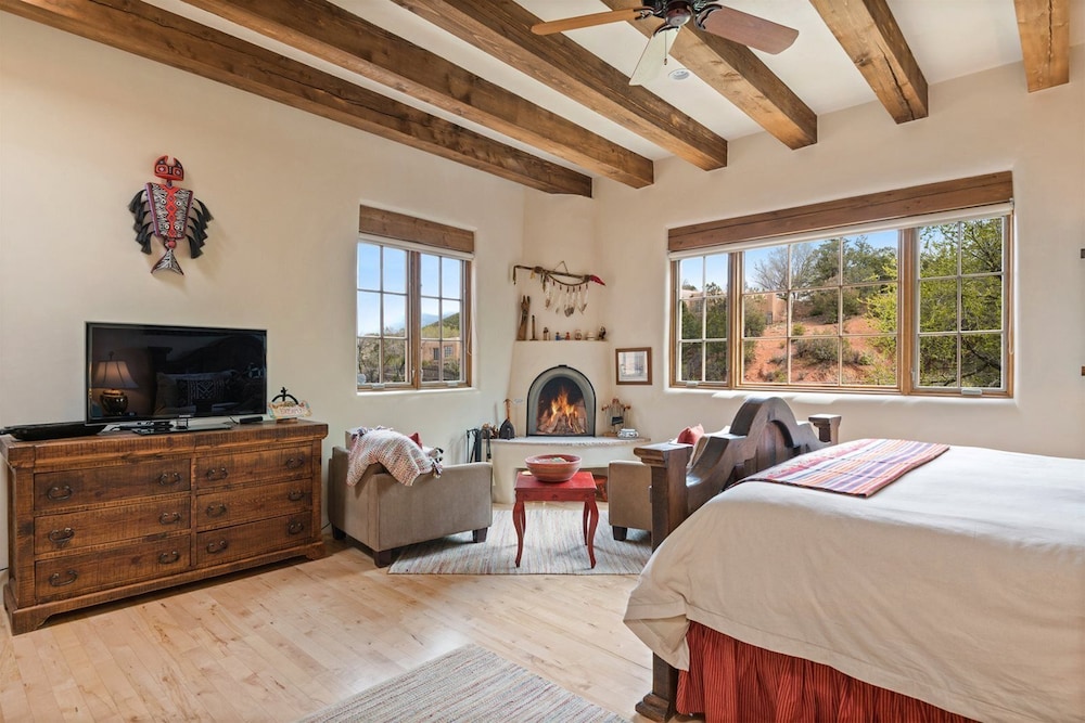 House (Adobe Dream - Luxury East Side Adobe ) photo 1