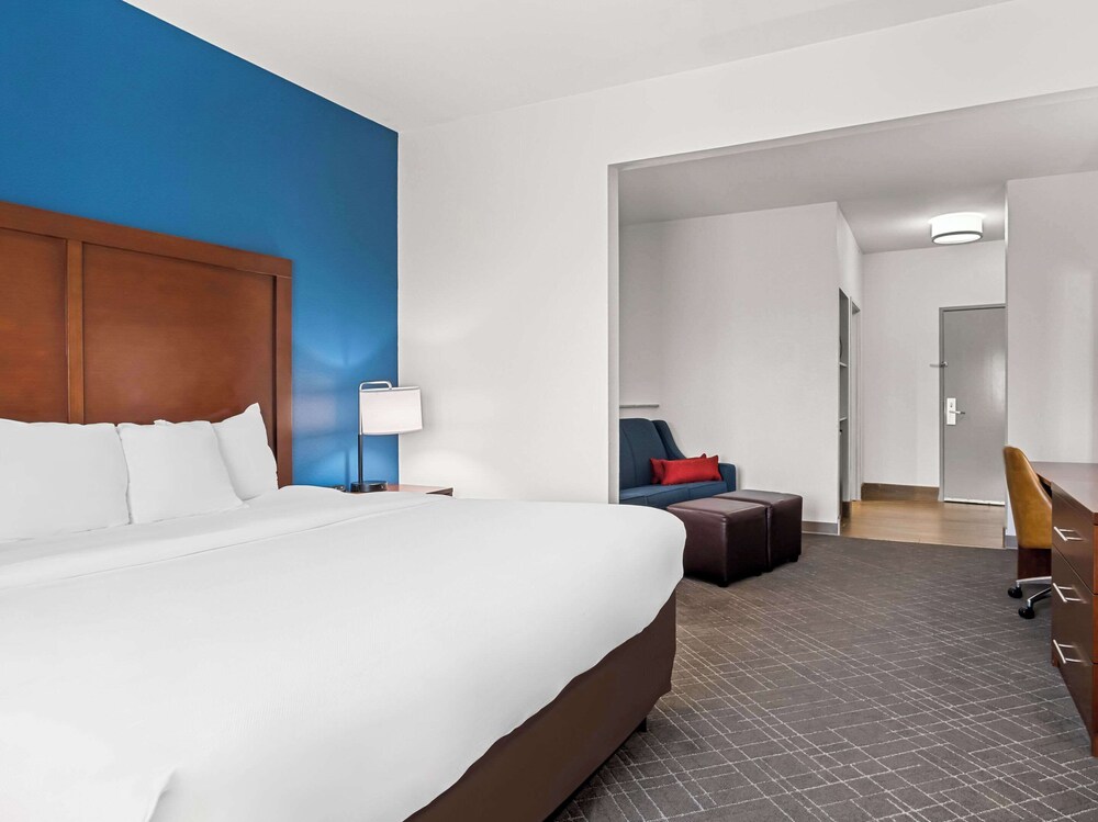 Suite, Non Smoking - Photo 1