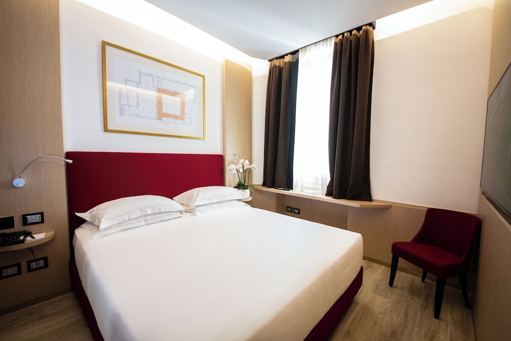 Basic Double Room photo 2