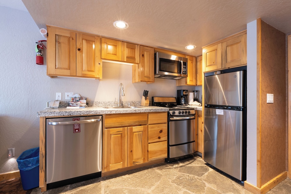 Studio, Non Smoking, Kitchenette photo 3