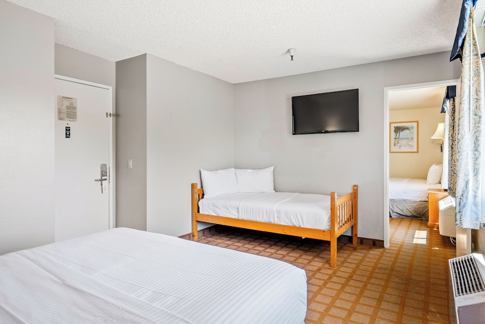 Suite, Non Smoking photo 1