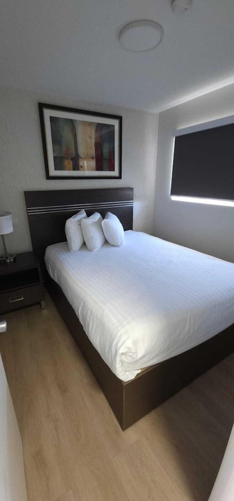 Signature Suite, 1 Bedroom, Kitchenette photo 1