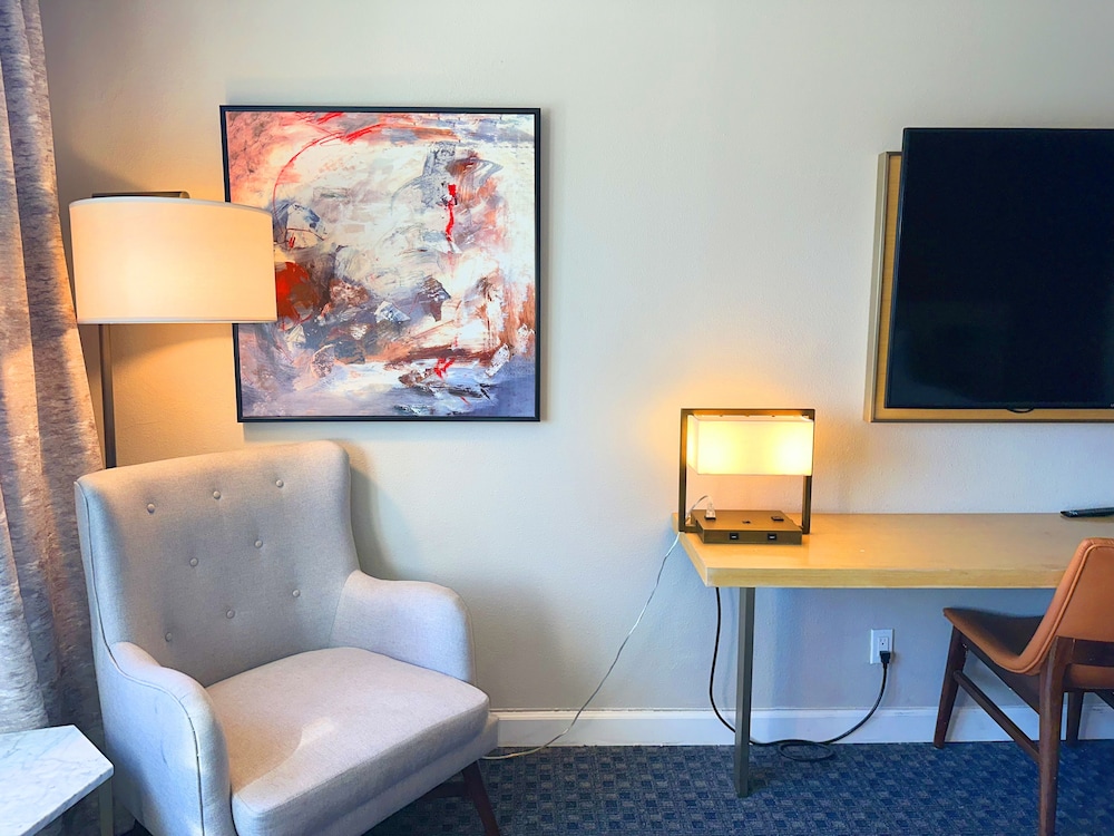 Single Room, Non Smoking - Photo 7