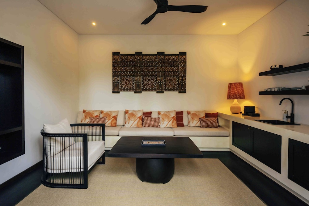 BHUMI - Royal 1BR Villa Heated Plunge Pool & Steam - Photo 7