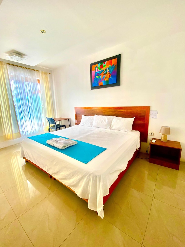 Deluxe Double or Twin Room, 1 Bedroom, Patio, Pool View photo 1