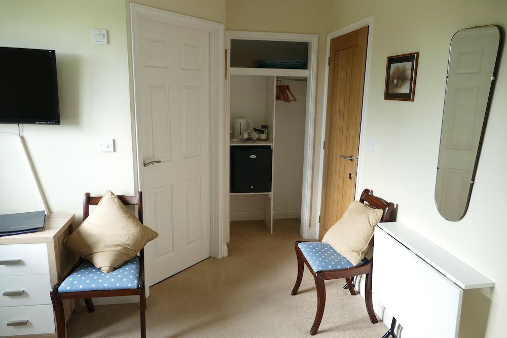 Comfort Twin Room, Ensuite, Garden View photo 2