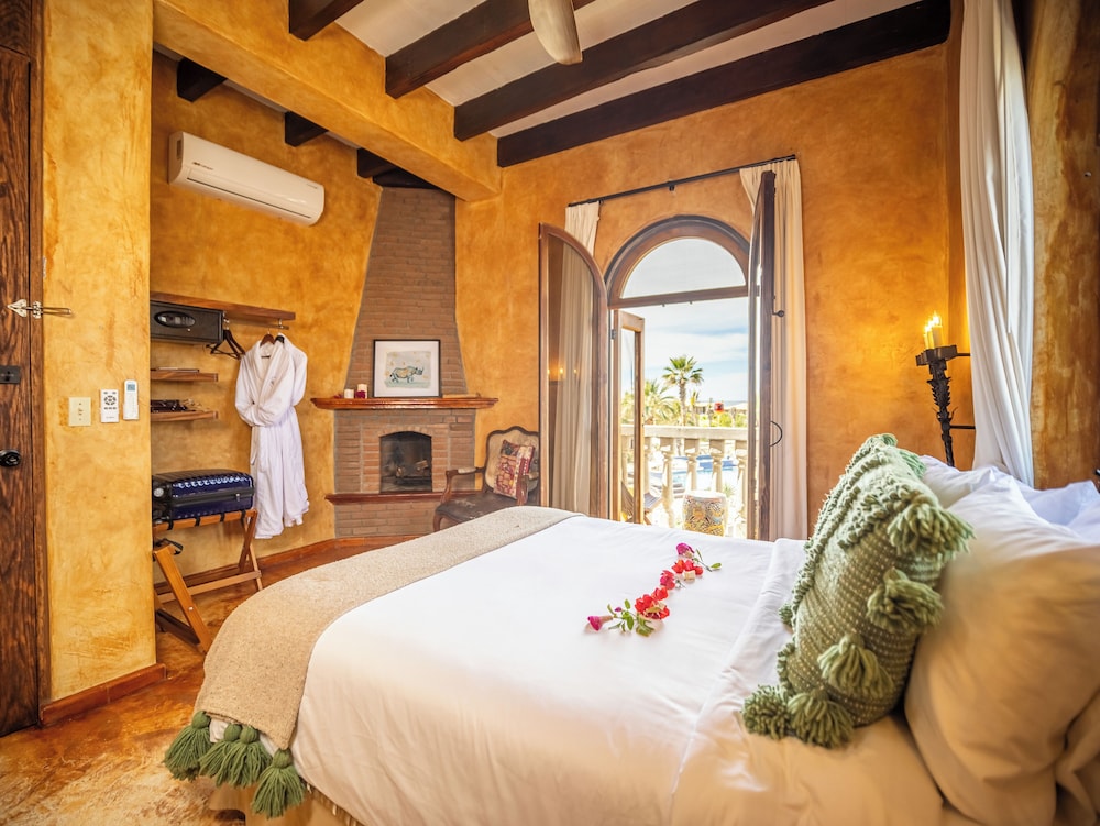 Room, 1 Queen Bed, Ocean View (Granada)