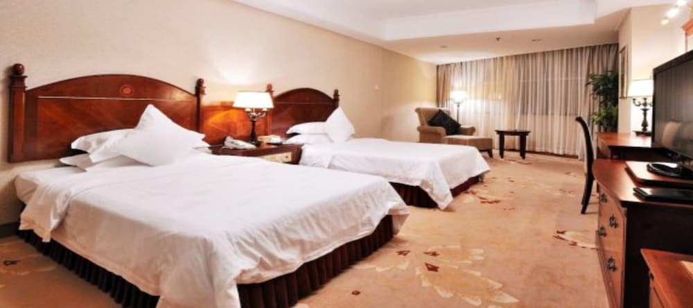 Deluxe Twin Room photo 3