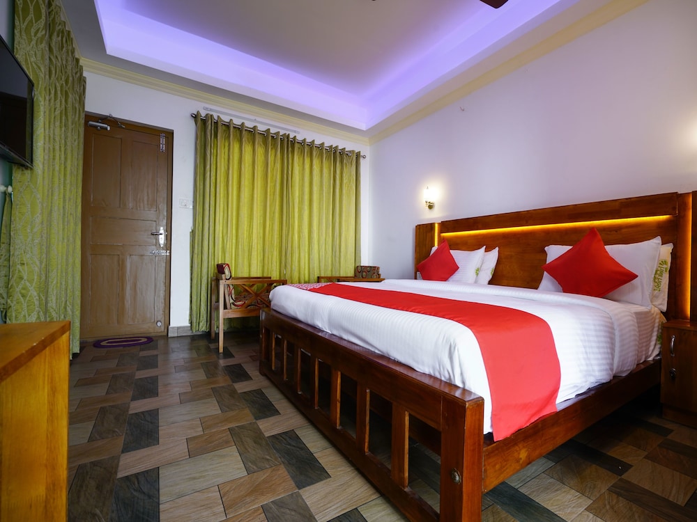 Suite, 1 King Bed photo 2
