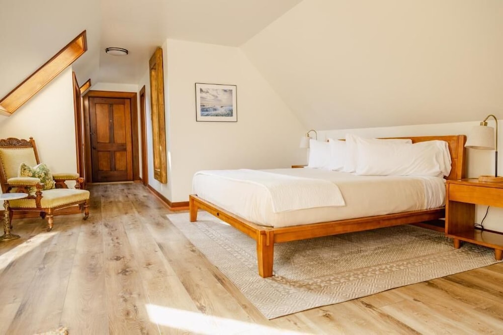 Carriage House Loft photo 1