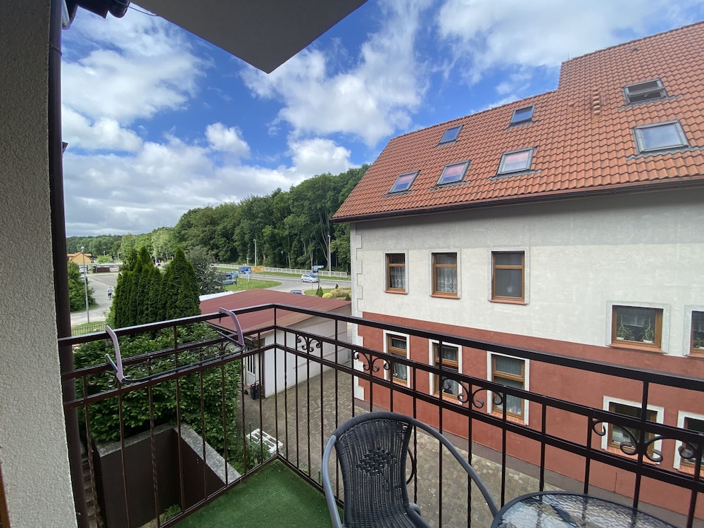 Comfort Suite, Balcony, Park View photo 2