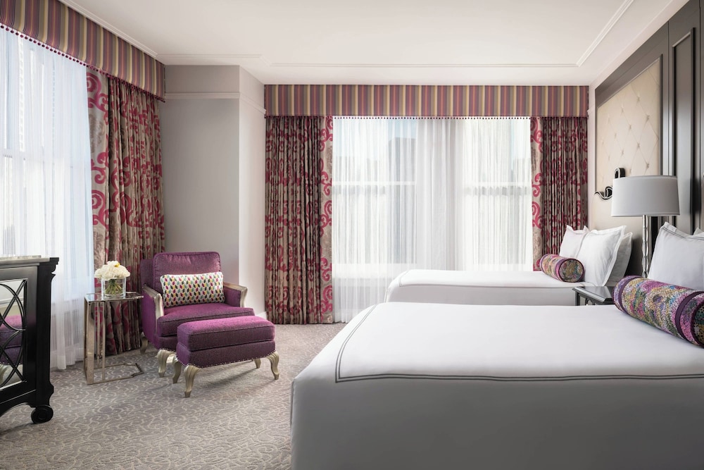 Deluxe Room, Multiple Beds - Photo 1