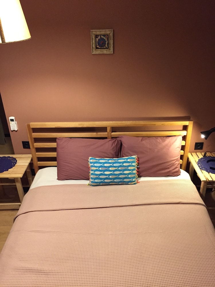 Standard Double Room, 1 Queen Bed