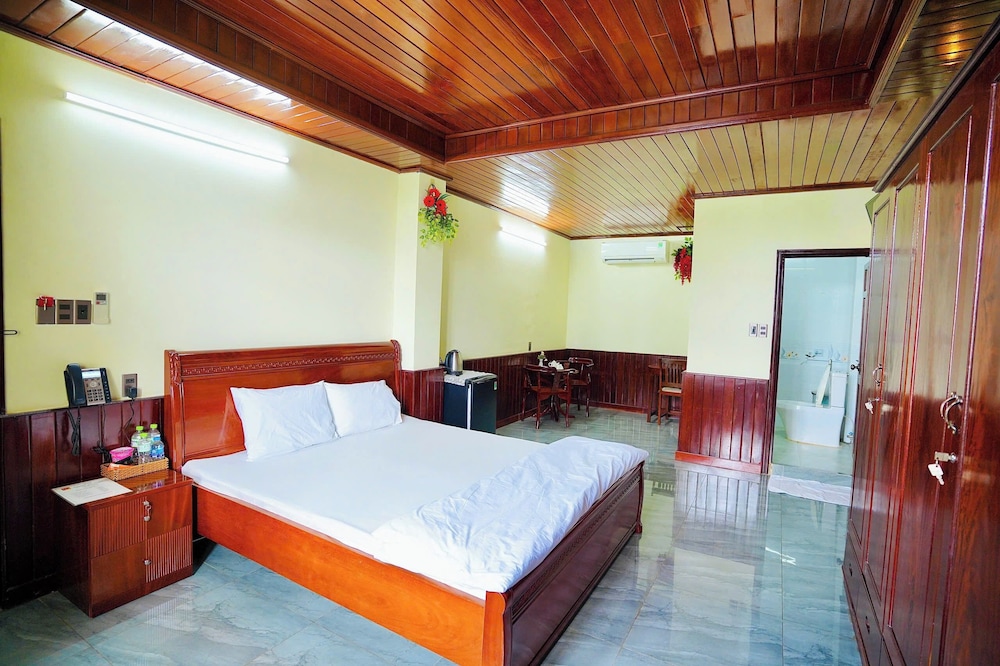Deluxe Double Room, City View