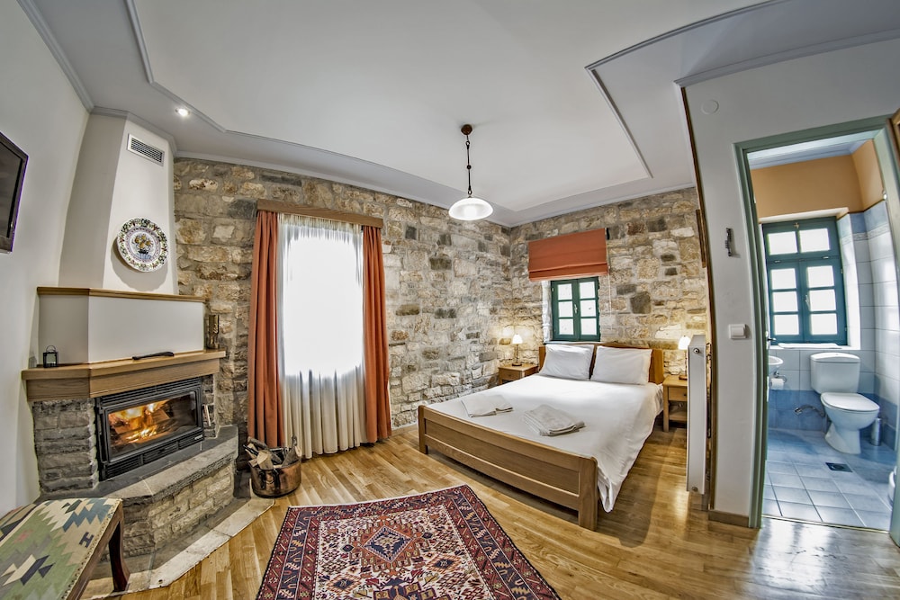 Superior Double or Twin Room photo 2