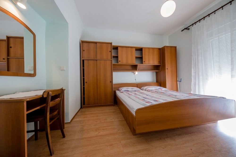 Apartment (Coastal home - 10 m from the sea - A1)