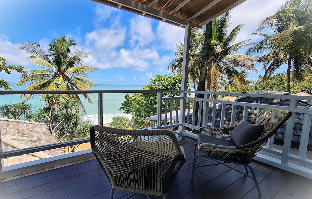 Exclusive Villa, 1 King Bed, Ocean View - Photo 4