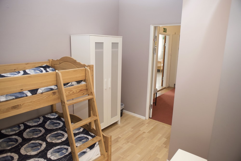 Family Room, Shared Bathroom (5 persons) photo 3