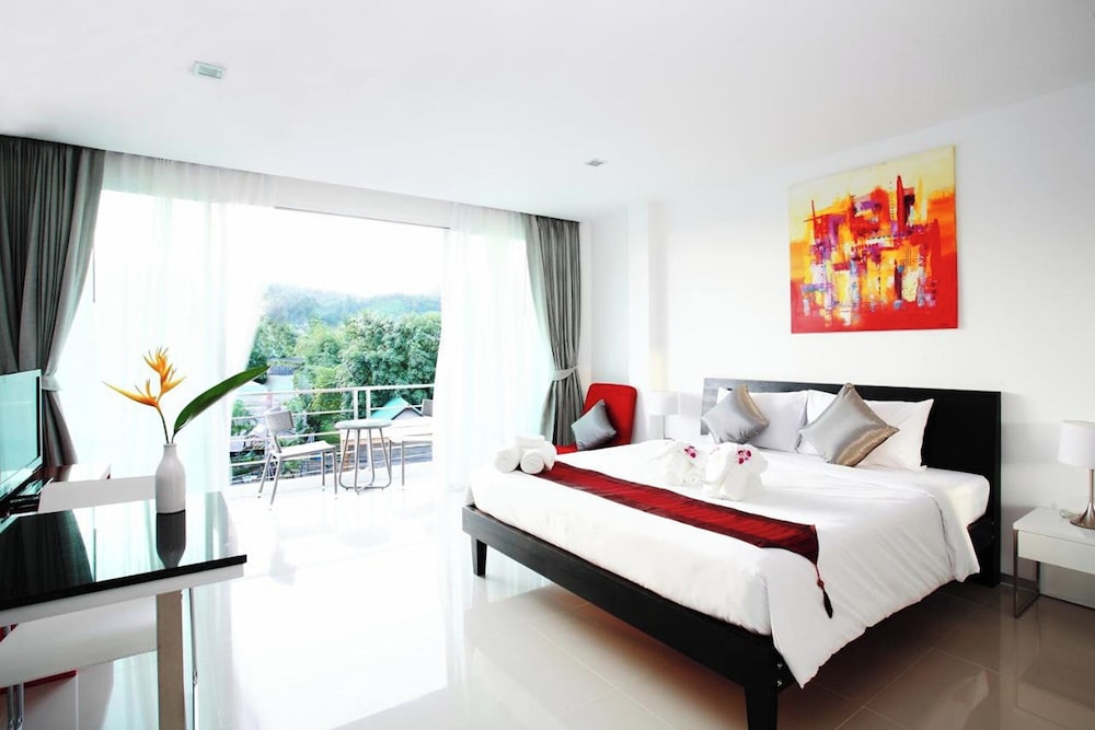 Deluxe Room - Photo 1