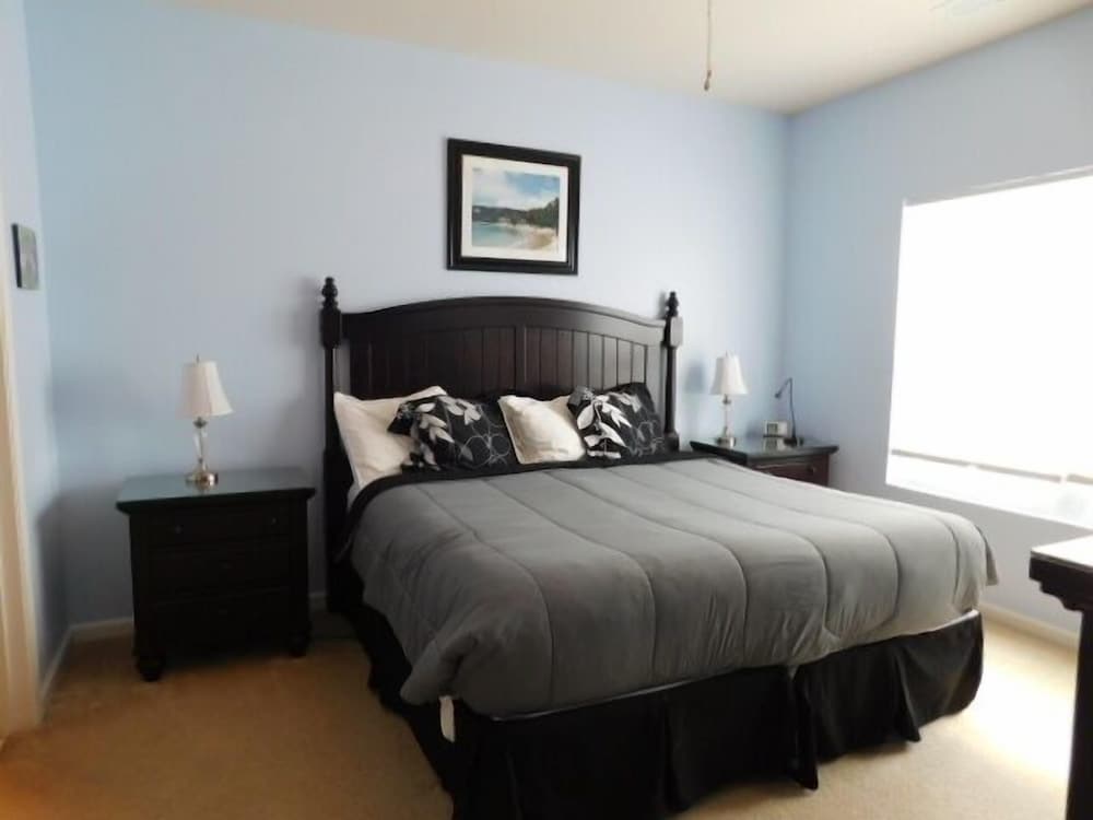 Condo, 3 Bedrooms