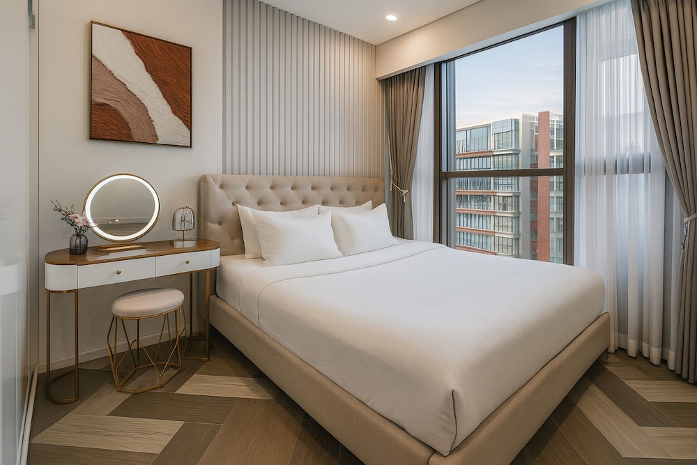 Superior Apartment, 1 Bedroom, Balcony, City View photo 3