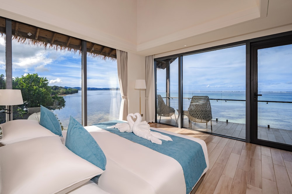 Panoramic Signature Duplex Villa - Photo 1