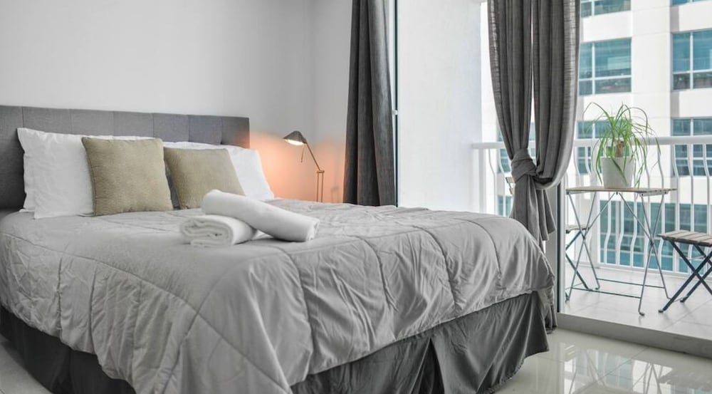 Luxury Studio, 1 Bedroom, City View photo 1