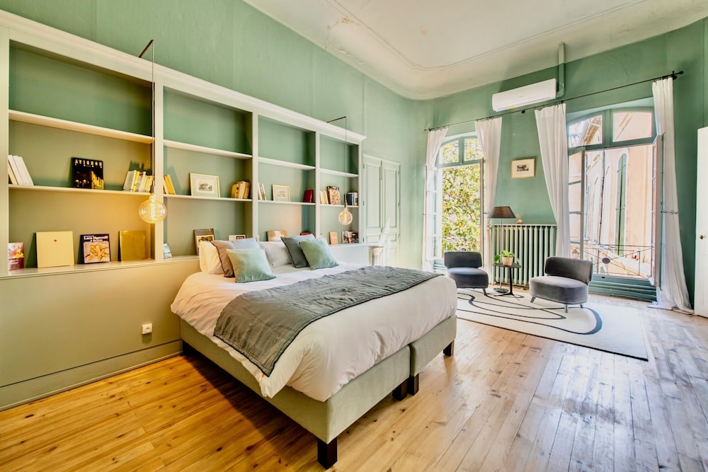 Deluxe Double or Twin Room, Courtyard View