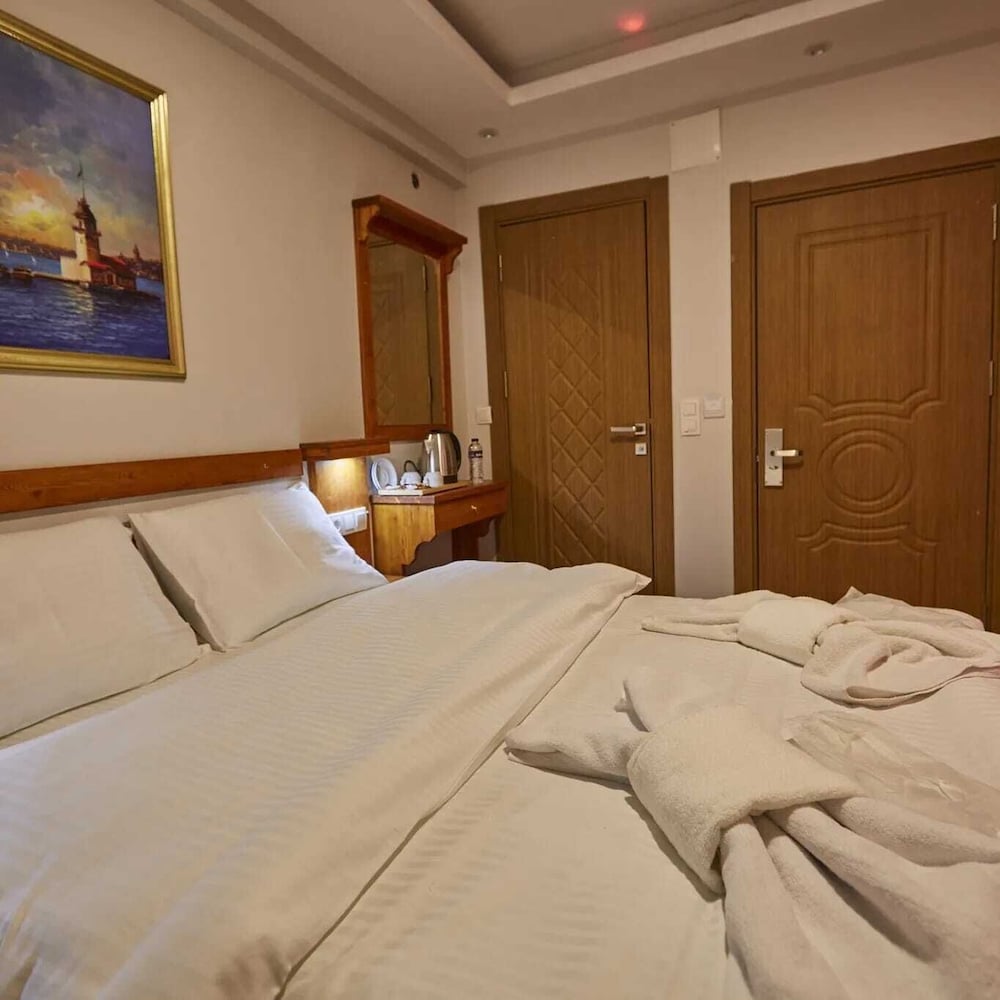Economy Double Room photo 1