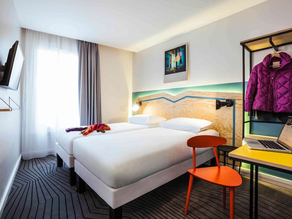 Standard Room, Multiple Beds photo 1
