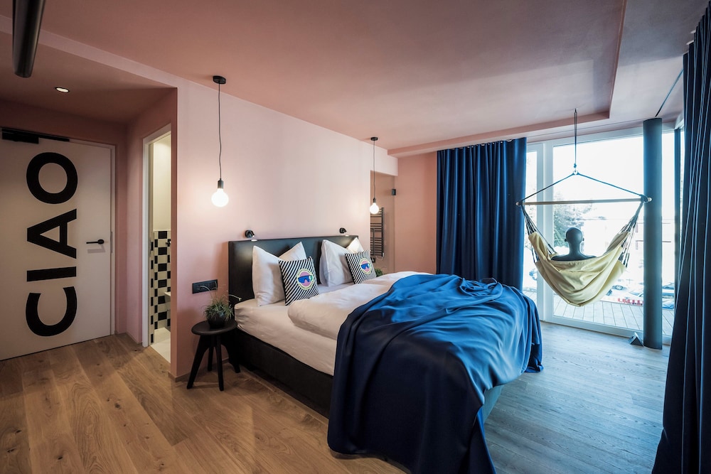 Deluxe Double Room, Balcony, Mountain View