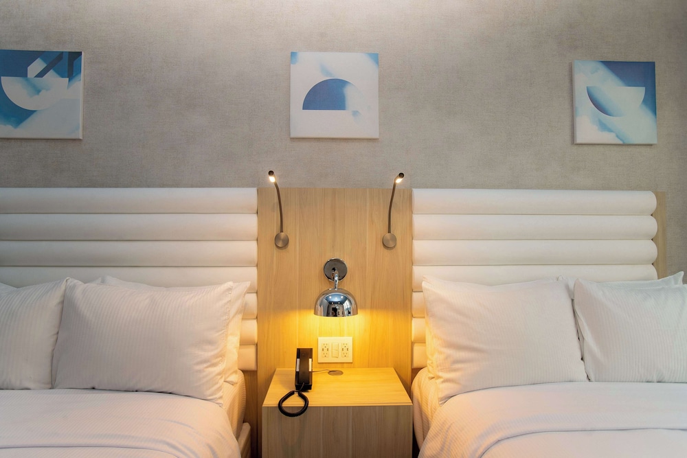 Deluxe Room, 2 Double Beds, Non Smoking - Photo 2