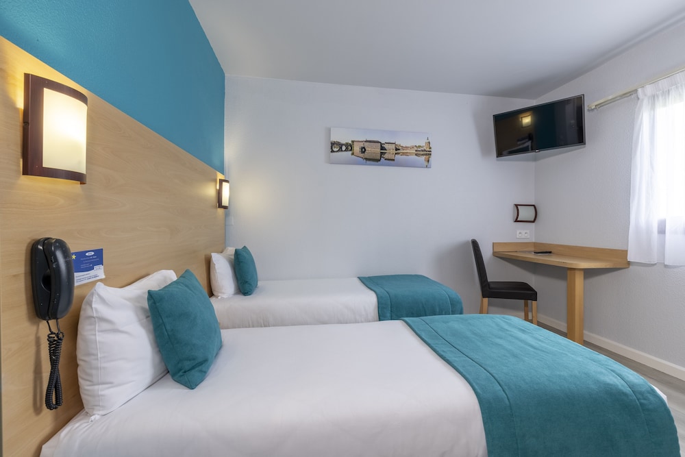 Twin Room - Photo 5