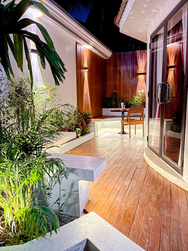 Senior Villa Suite photo 3