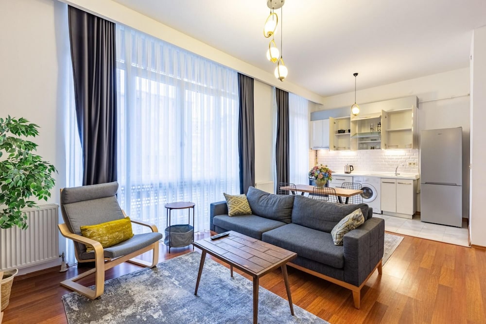 Apartment photo 1