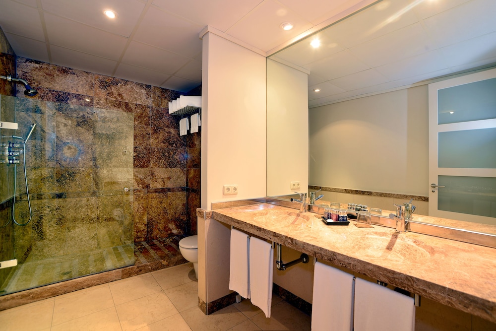 Apartment, 3 Bedrooms, Hot Tub (4 Adultos + 2 Children) Apartment, 3 Bedrooms, Hot Tub (4 Adultos + 2 Children)