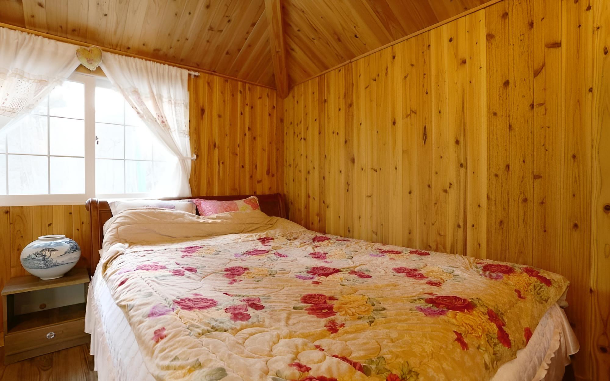 Room (Blueberries) - Photo 5