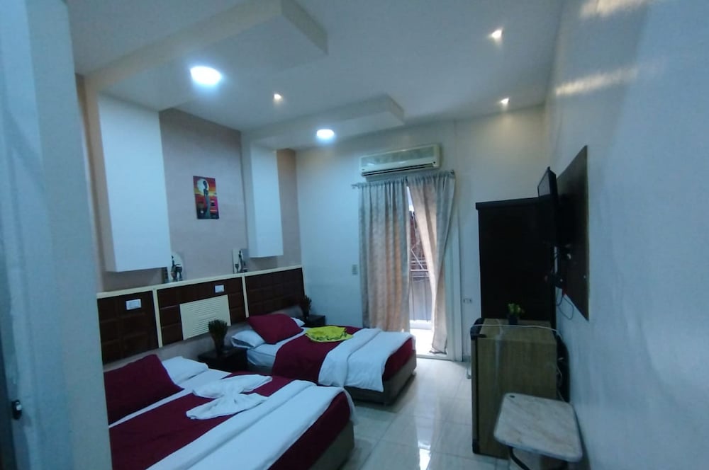 Standard Double Room - Photo 15
