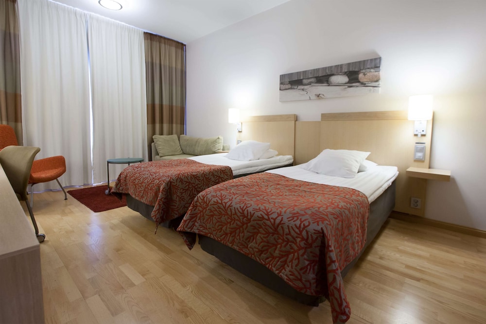 Standard Twin Room - Photo 2