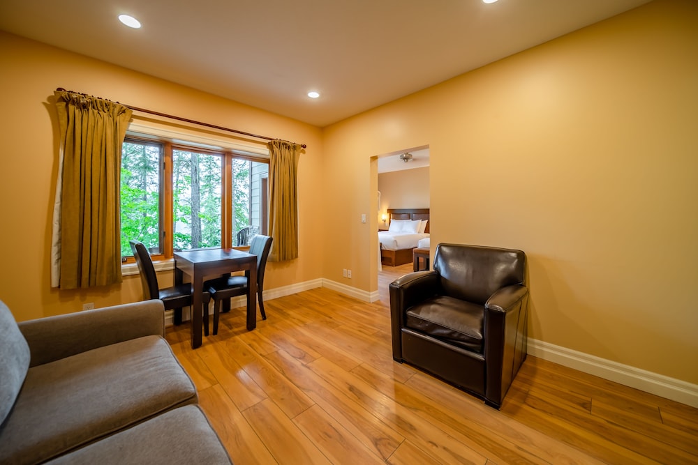 Deluxe Studio Suite photo 3