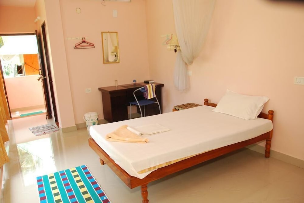 Deluxe Single Room, Balcony, Garden View photo 3