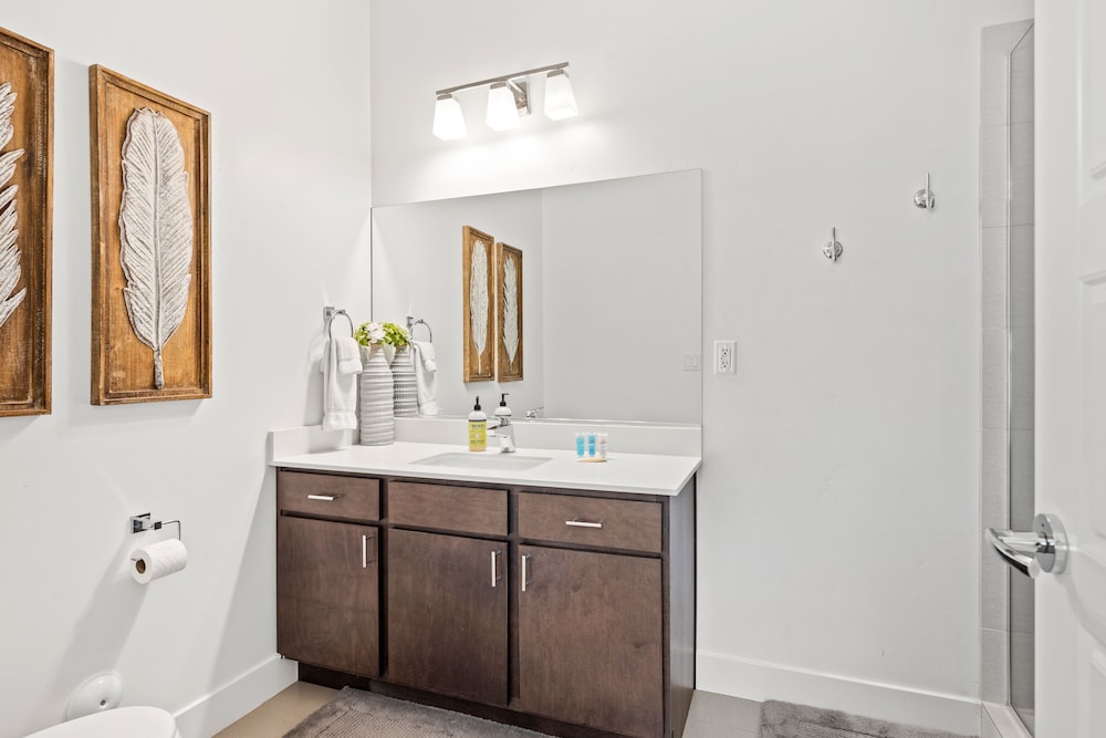 Townhome, Multiple Beds, Patio, Mountain View (Tranquility at The Lofts) photo 3