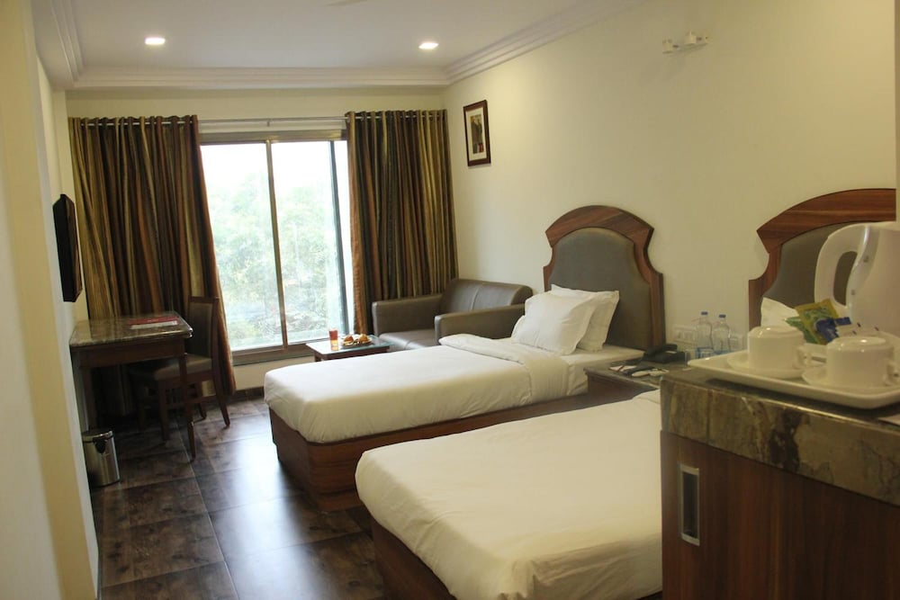 Deluxe Double Room - Photo 2