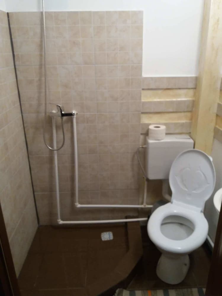 Economy Room, Non Smoking, Mountain View photo 3