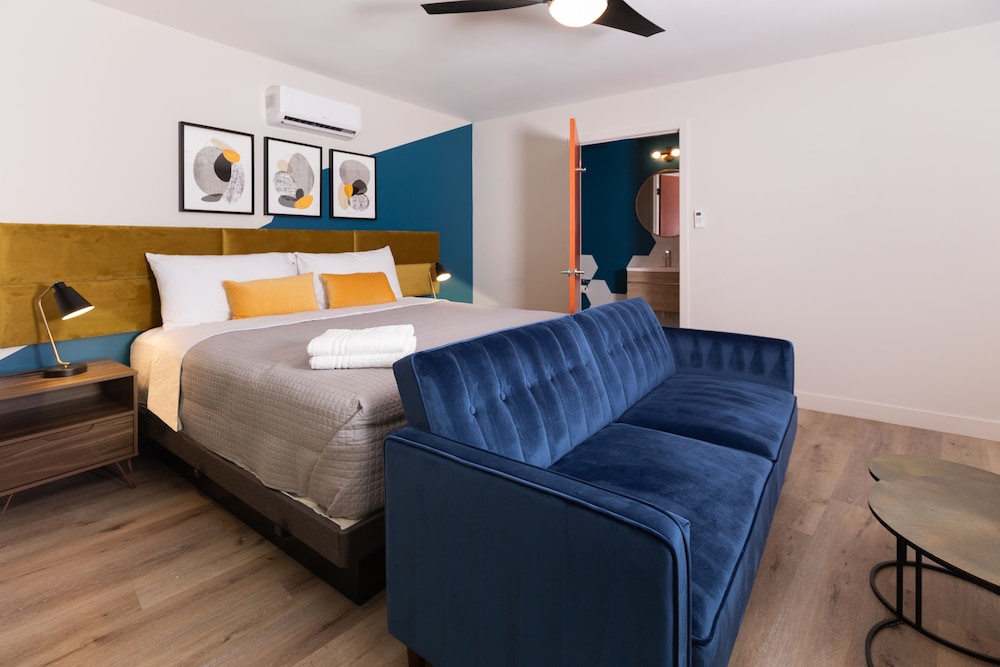 Premium Studio Suite, 1 King Bed