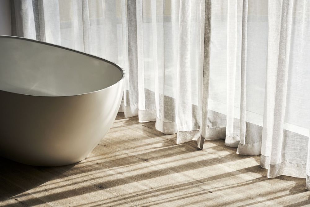Suite - Photo 5